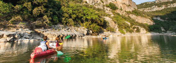 kayakistes en balade